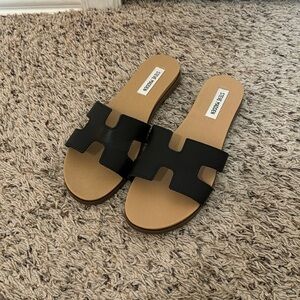 brand: Steve Madden, color: black